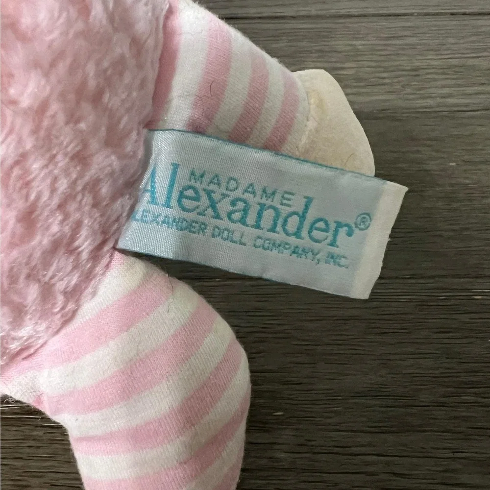Madame Alexander Pink Humpty Dumpty Plush Doll Lovey Rattle‎